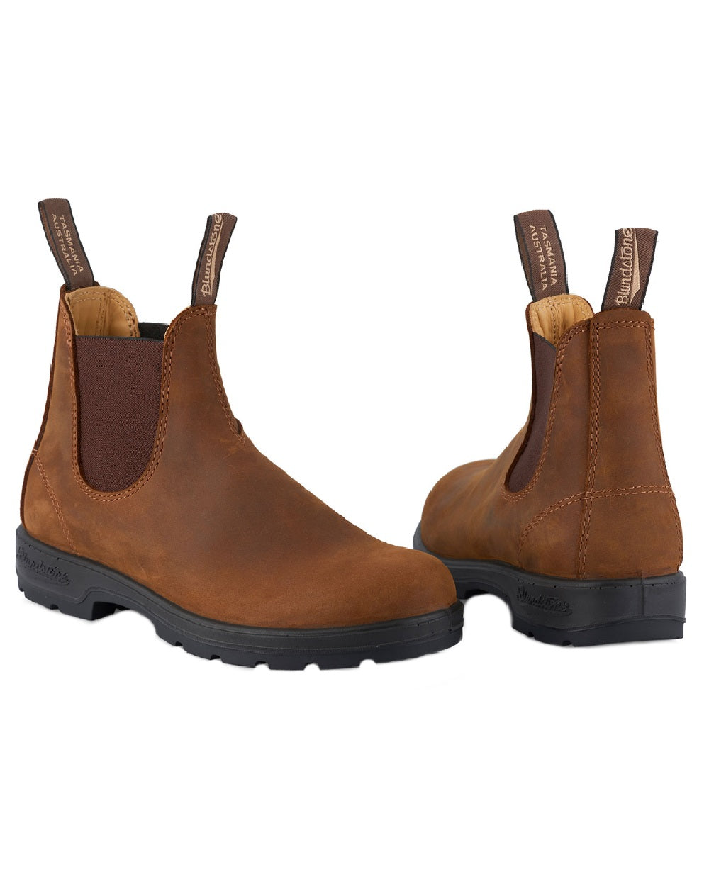 Saddle Brown coloured Blundstone 562 Saddle Brown Leather Boots on white background #colour_saddle-brown