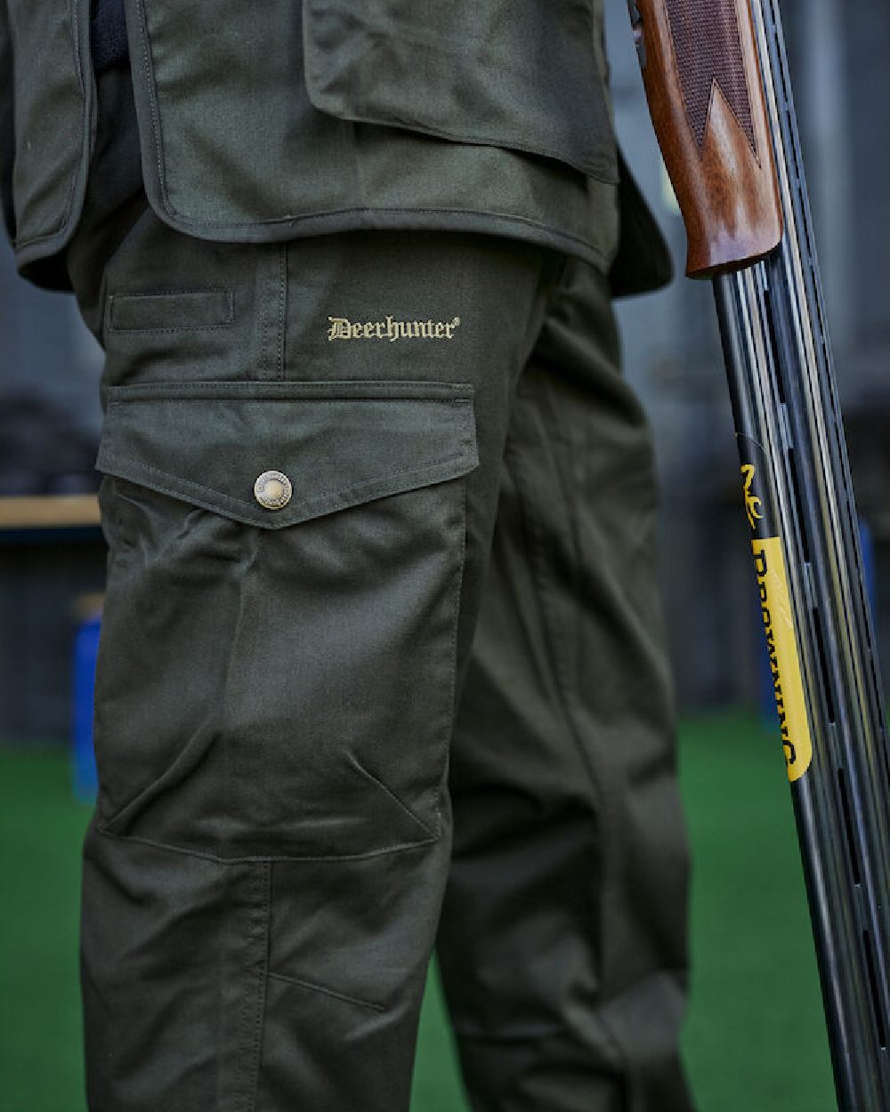Timber coloured Deerhunter Atlas Trousers on blurry background #colour_timber