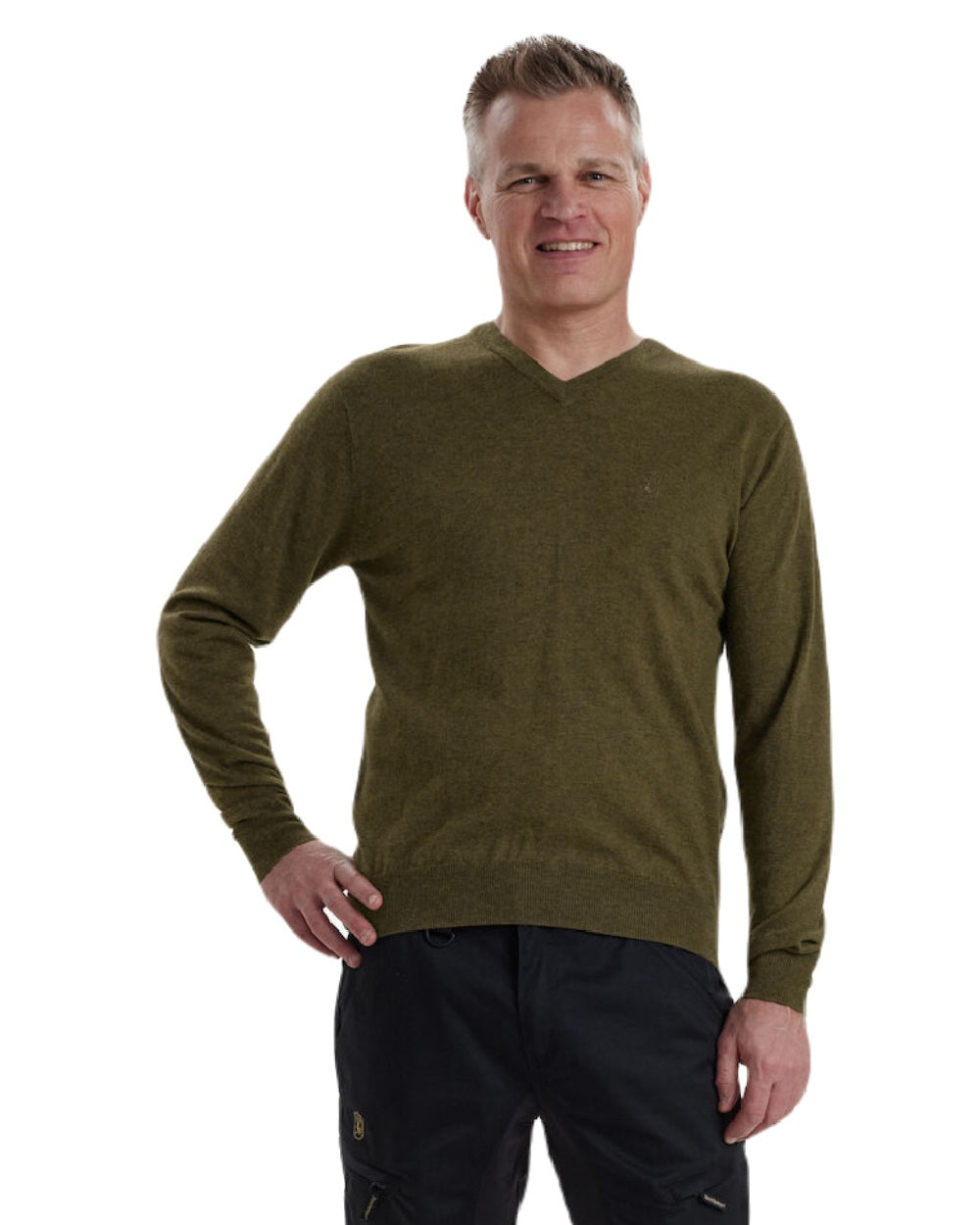 Cypress coloured Deerhunter Kingston Knit V-Neck Jumper on white background #colour_cypress