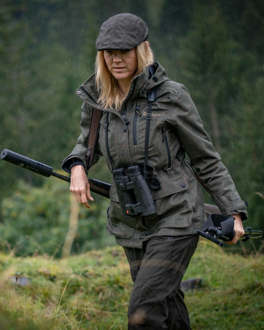 Turf Coloured Deerhunter Lady Gabby Jacket on blurry background #colour_turf