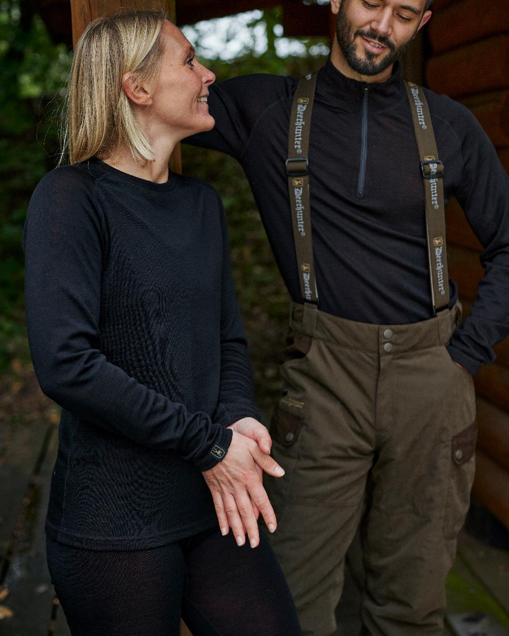 Black Oak coloured Deerhunter Lady Quinn Merino Leggings on blurry background #colour_black-oak
