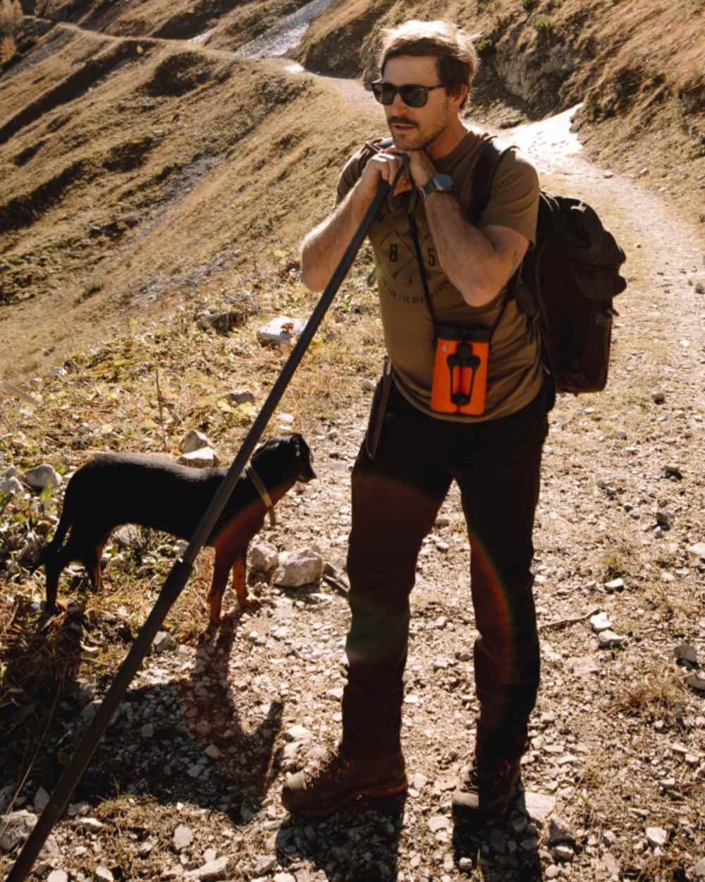 Butternut coloured Deerhunter Nolan T-Shirt on mountain background #colour_butternut