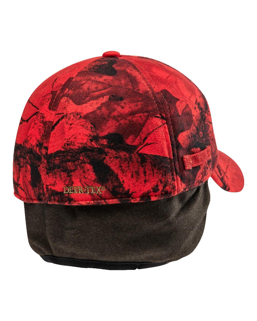 Realtree Edge Red coloured Deerhunter Ram Arctic Cap on white background #colour_realtree-edge-red