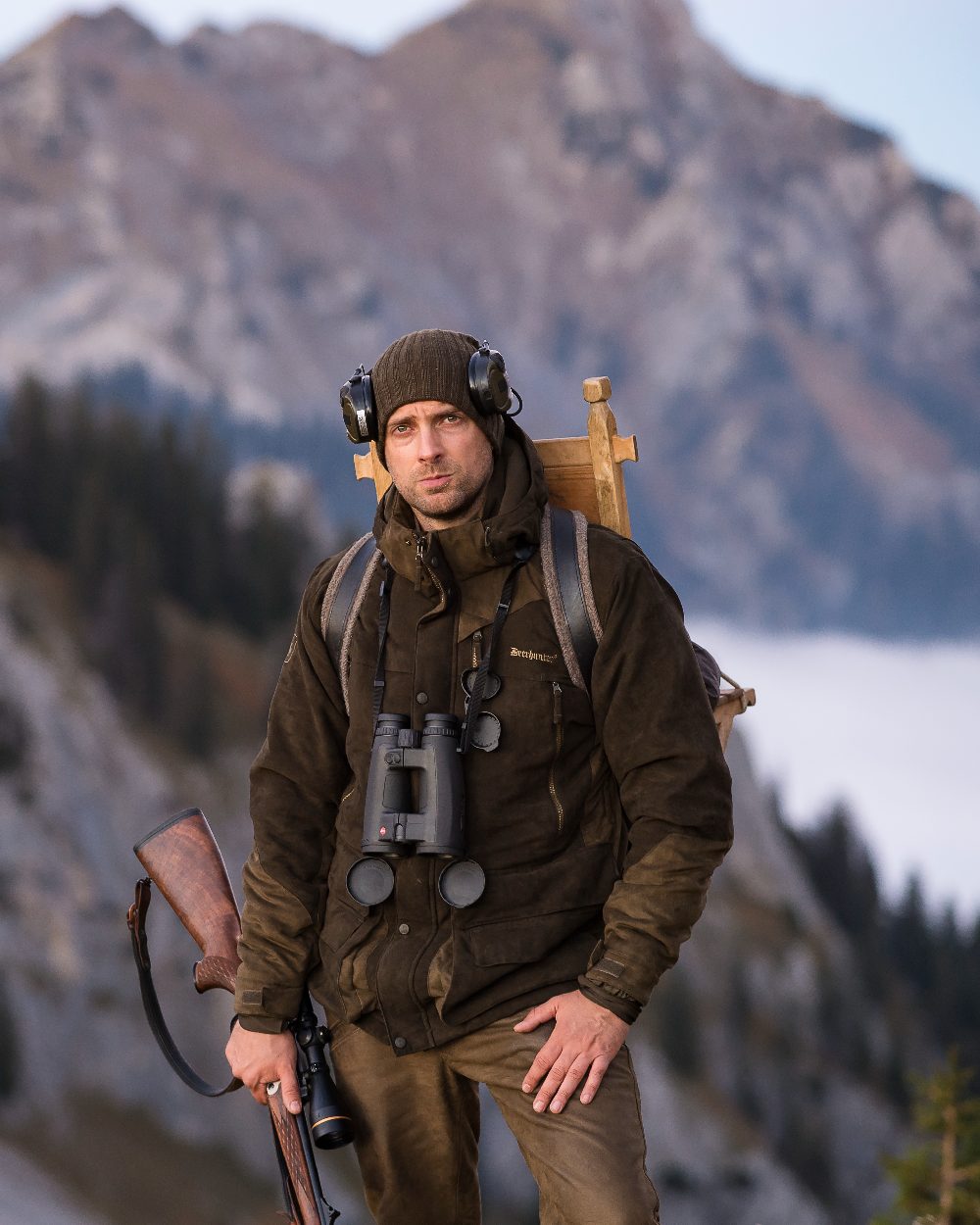 Beluga coloured Deerhunter Recon Knitted Beanie on mountain background #colour_beluga