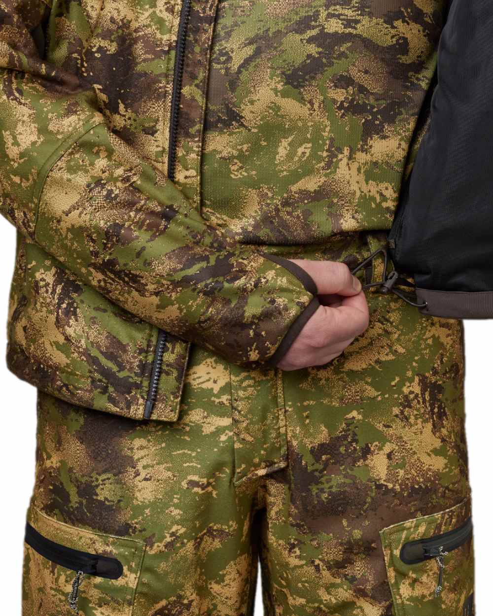 AXIS Forest Coloured Harkila Deer Stalker Camo WSP Fleece Jacket on white background #colour_axis-forest
