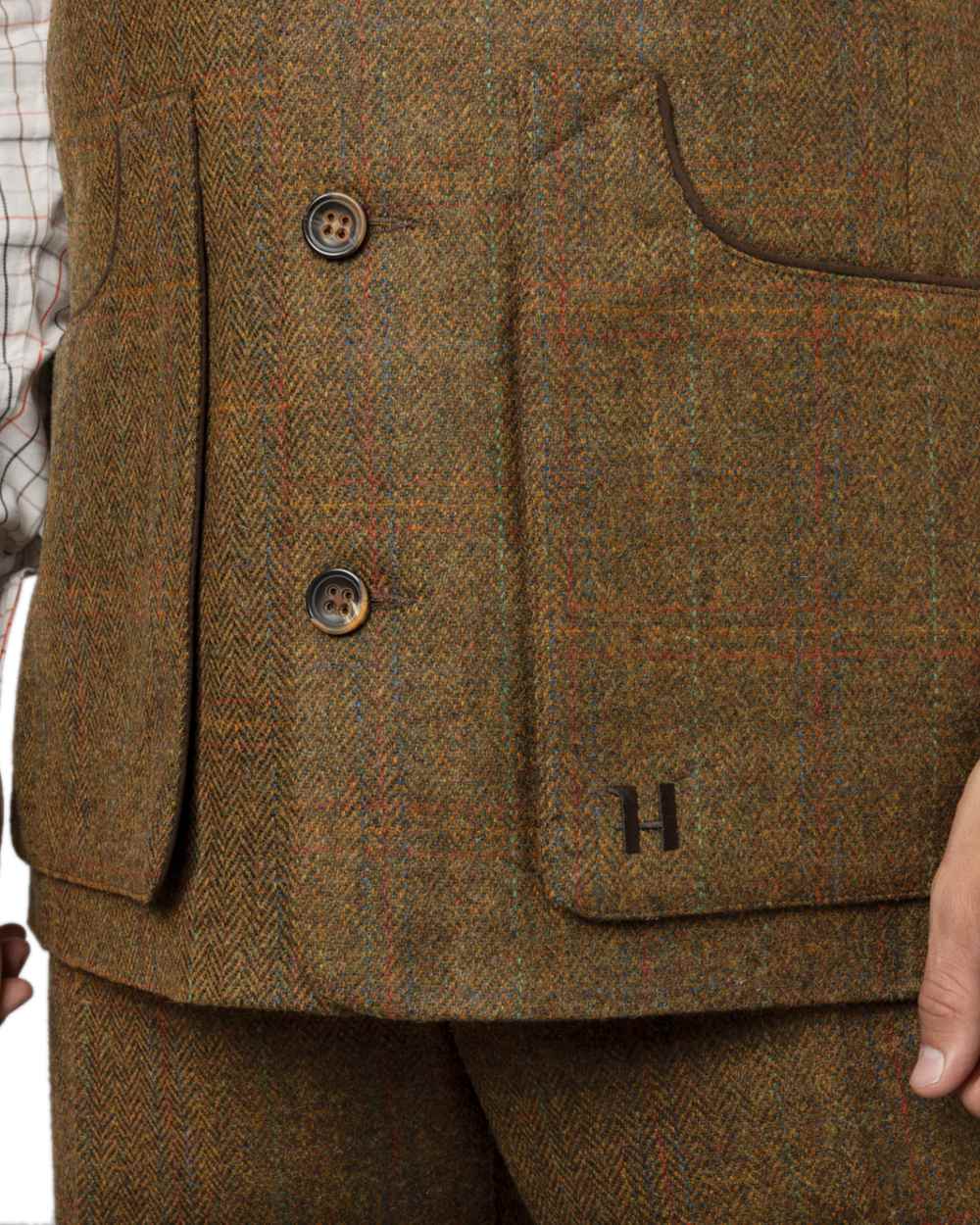 Terragon Brown Coloured Harkila Kenmore Shooting Waistcoat on white background #colour_terragon-brown