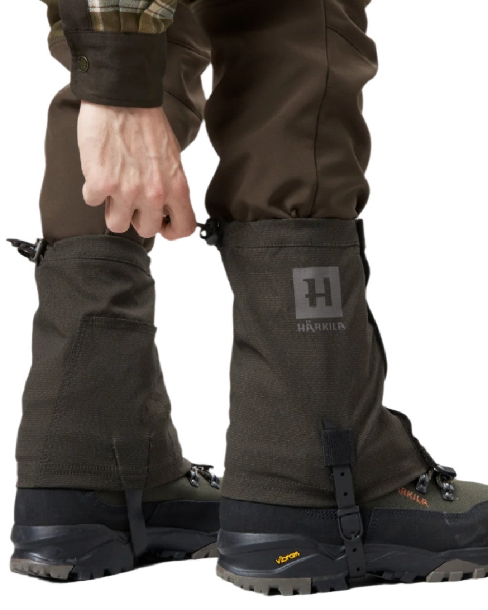 Shadow Brown Coloured Harkila Ledge Gaiters on white background #colour_shadow-brown