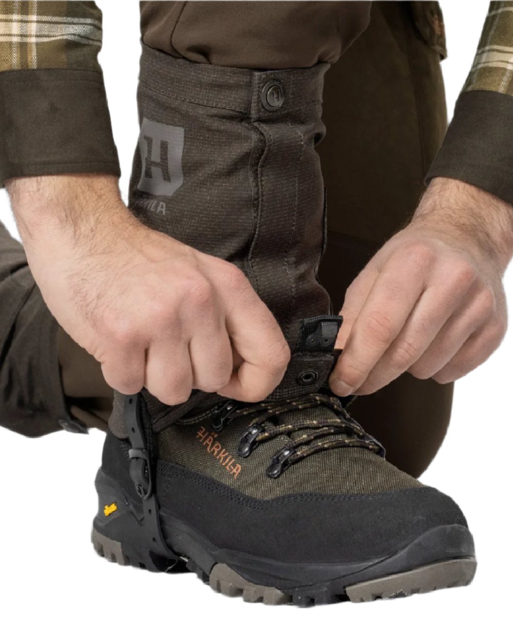 Shadow Brown Coloured Harkila Ledge Gaiters on white background #colour_shadow-brown