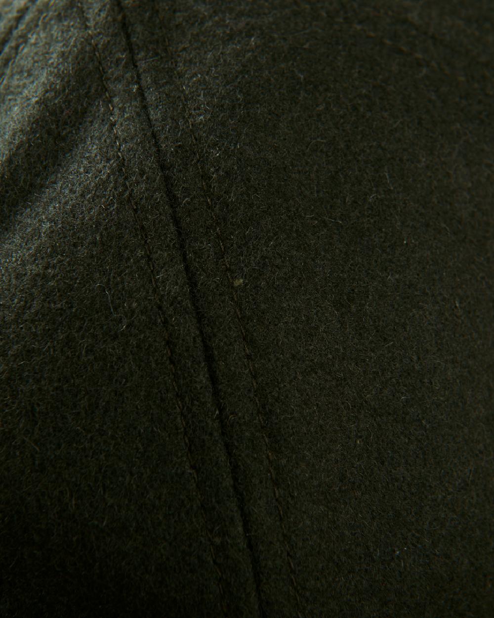 Willow Green Shadow Brown Coloured Harkila Metso Active Cap on blurry background #colour_willow-green-shadow-brown