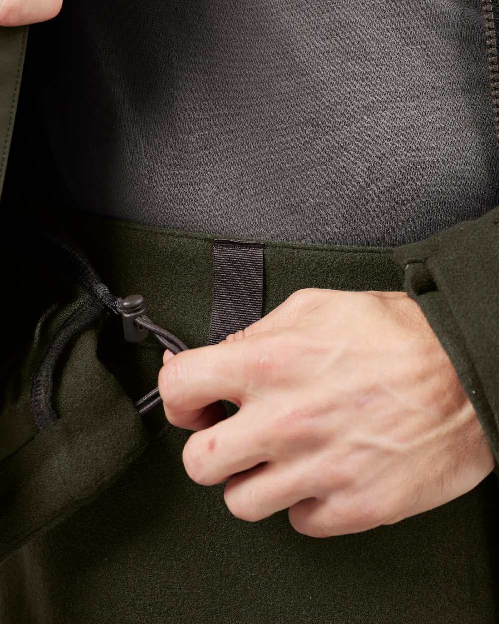 Willow Green Coloured Harkila Metso Hybrid Jacket on white background #colour_willow-green