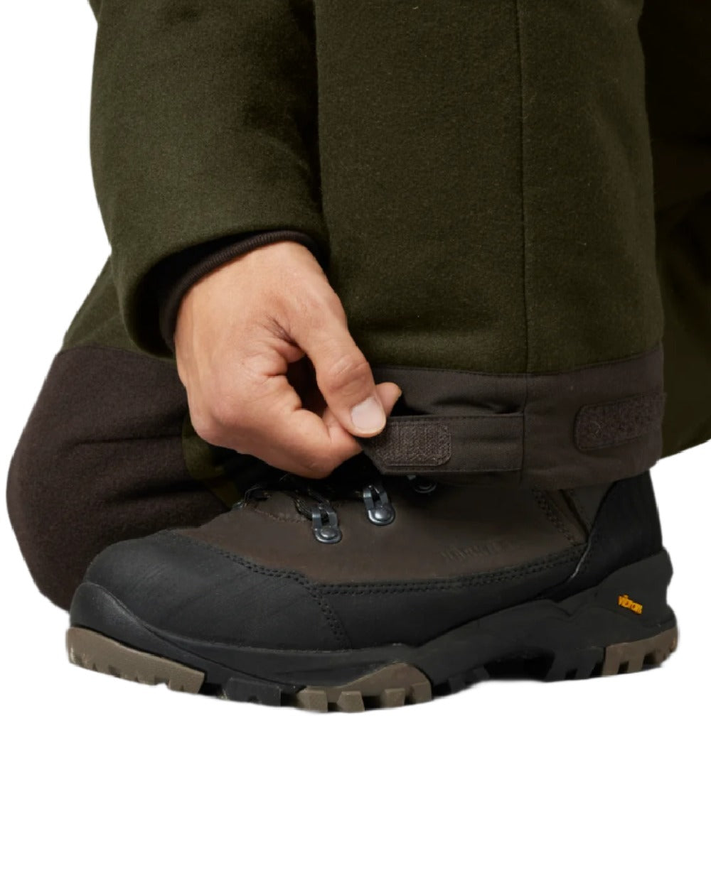 Willow Green Shadow Brown Coloured Harkila Metso Winter Trousers on white background #colour_willow-green-shadow-brown