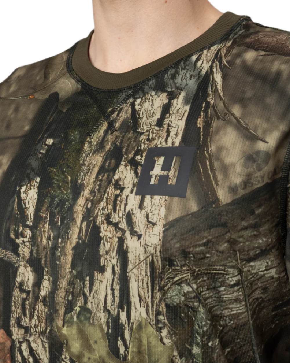 Mossy Oak Break-Up Country Coloured Harkila Moose Hunter 2.0 T-Shirt on white background #colour_mossy-oak-break-up-country
