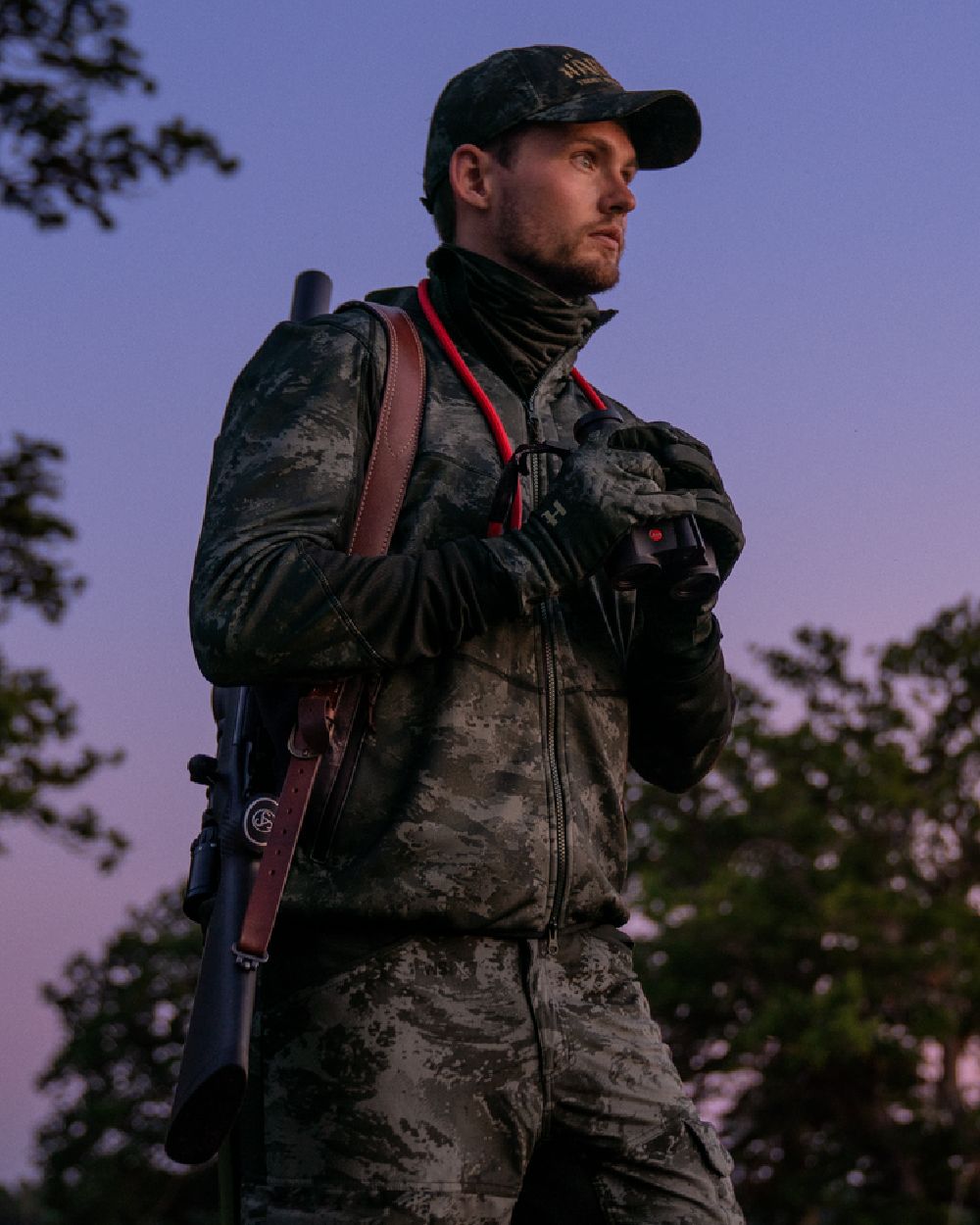 AXIS Black Black Coloured Harkila NOCTYX Camo Fleece Jacket on outdoor background #colour_axis-black-black
