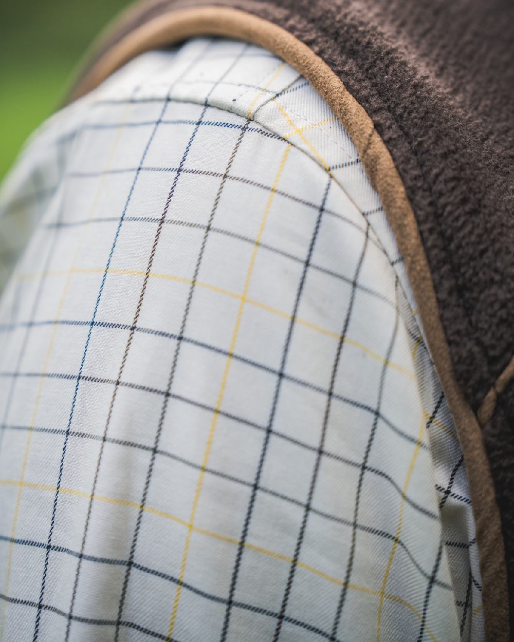 Grape Leaf Coloured Harkila Portfield Long Sleeve Shirt on blurry background #colour_grape-leaf
