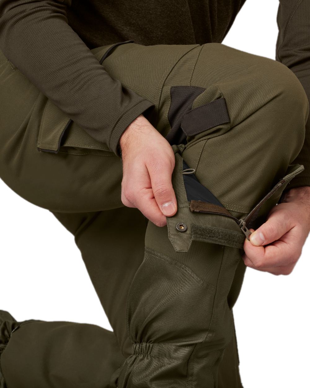 Willow Green Coloured Harkila Pro HWS Gaiters on white background #colour_willow-green