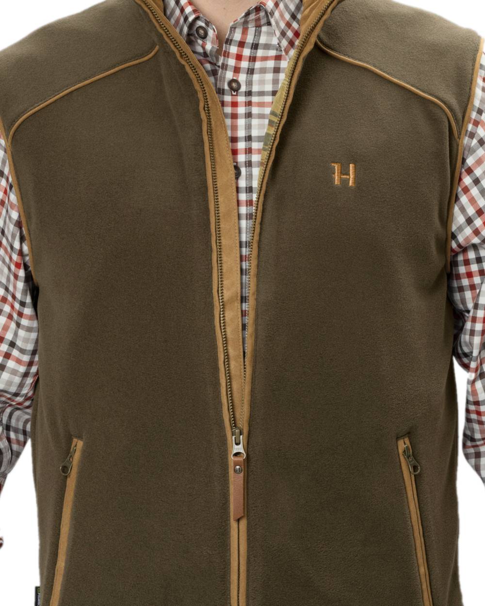 Willow Green Coloured Harkila Sandhem 200 Fleece Waistcoat on white background #colour_willow-green