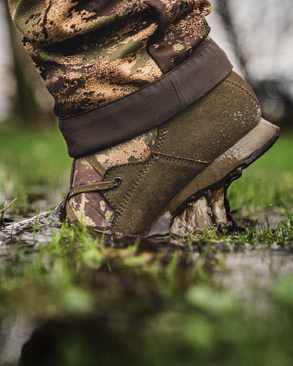 AXIS Forest Coloured Harkila Stalking Sneaker GTX Boots on outdoor background #colour_axis-forest