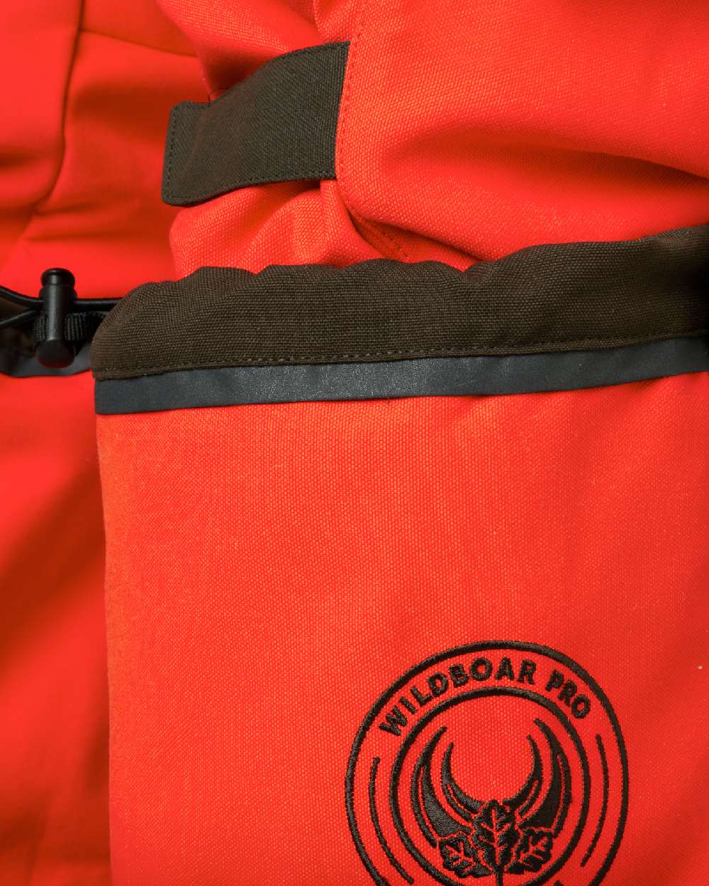 Orange Blaze Willow Green Coloured Harkila Wildboar Pro Gaiters on white background #colour_orange-blaze-willow-green