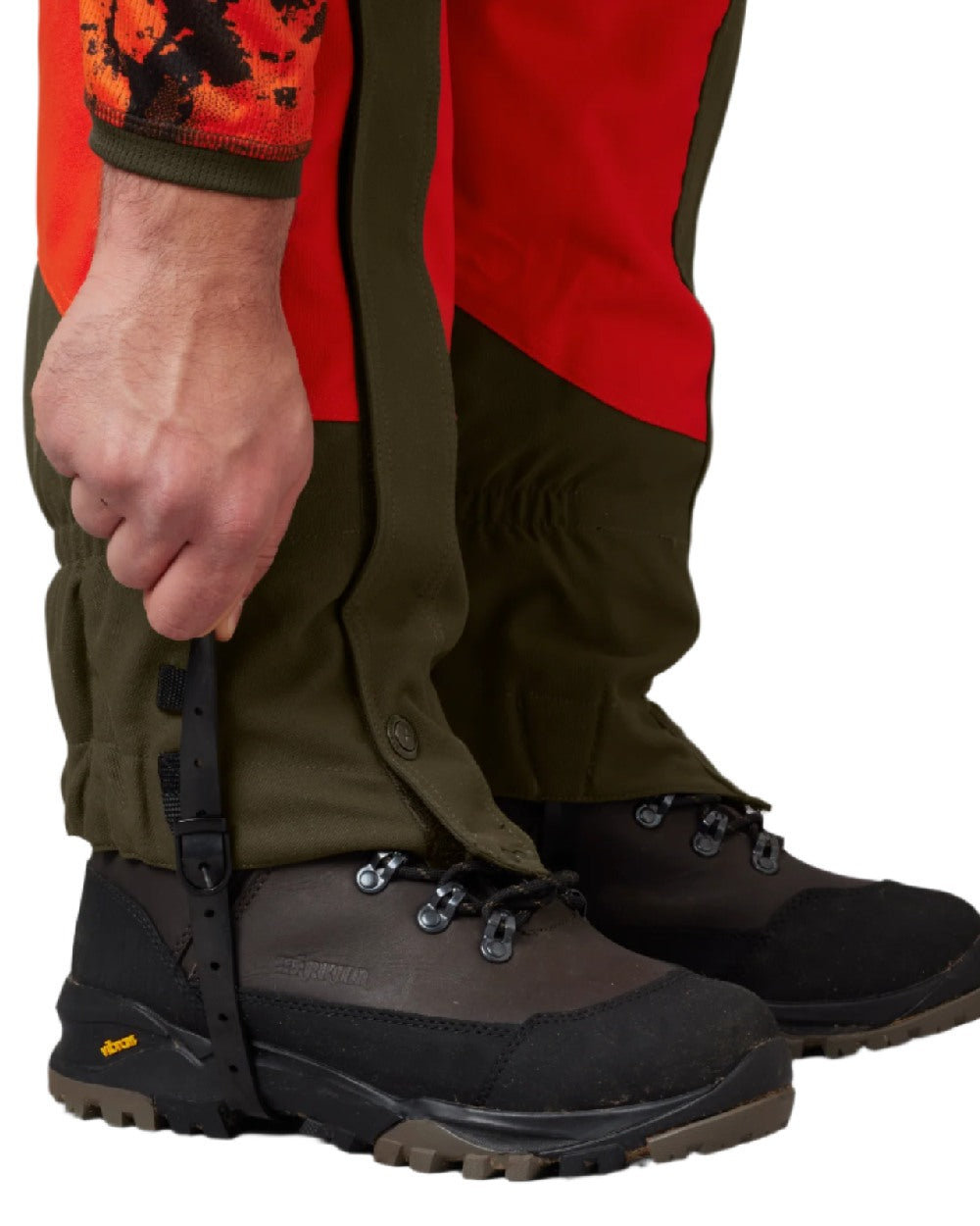 Orange Blaze Willow Green Coloured Harkila Wildboar Pro Gaiters on white background #colour_orange-blaze-willow-green