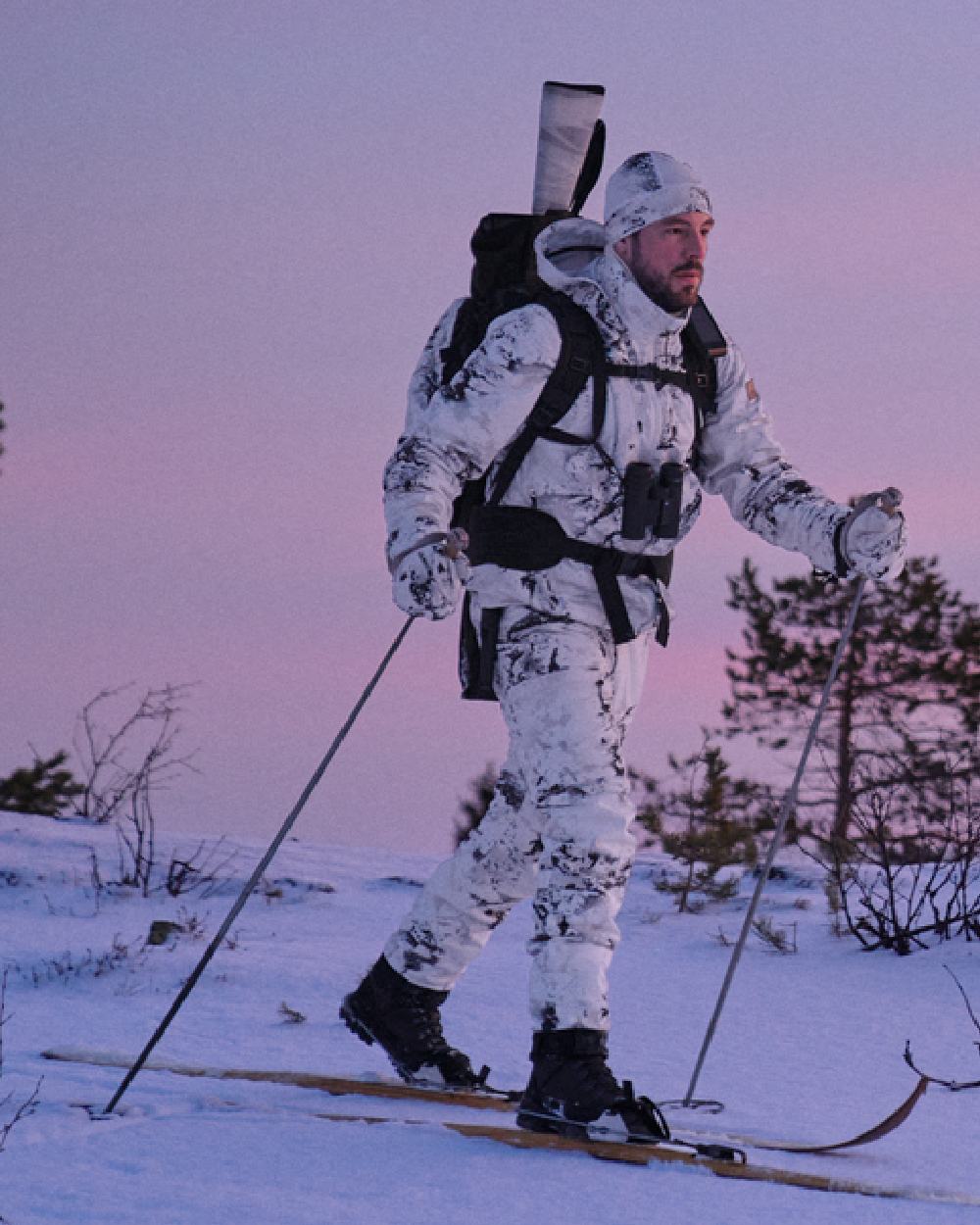 AXIS Snow Coloured Harkila Winter Active WSP Jacket on snow background #colour_axis-snow
