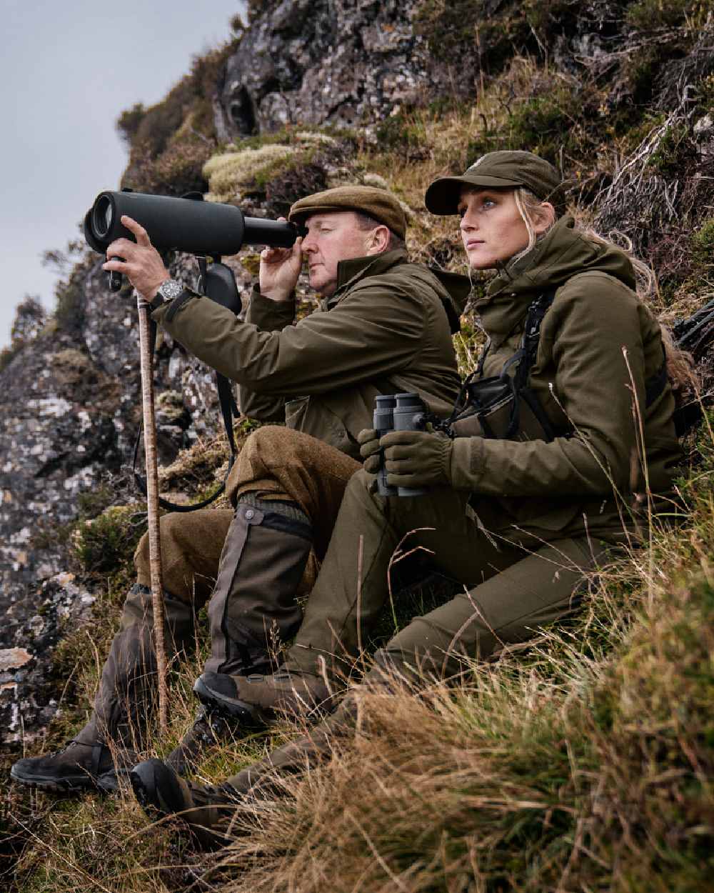 Willow Green Coloured Harkila Womens Pro Hunter GTX Jacket on mountain background #colour_willow-green