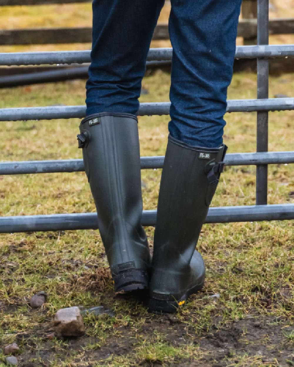 Field Green Coloured Hoggs of Fife Field Sport Neoprene Lined Wellingtons on countryside background #colour_field-green