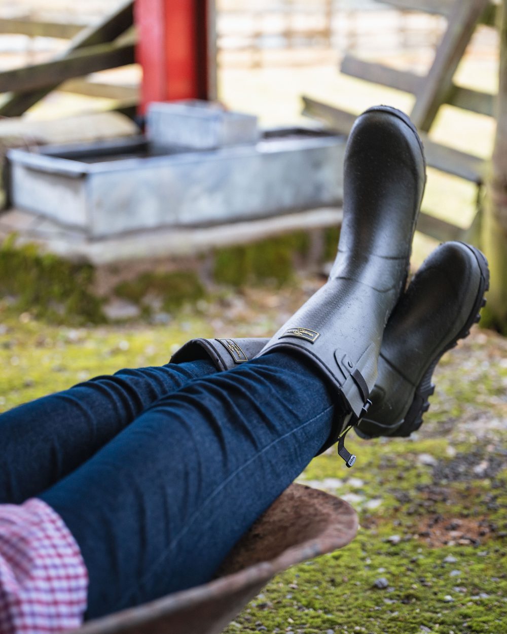 Field Green Coloured Hoggs of Fife Field Sport Neoprene Lined Wellingtons on outdoor background #colour_field-green