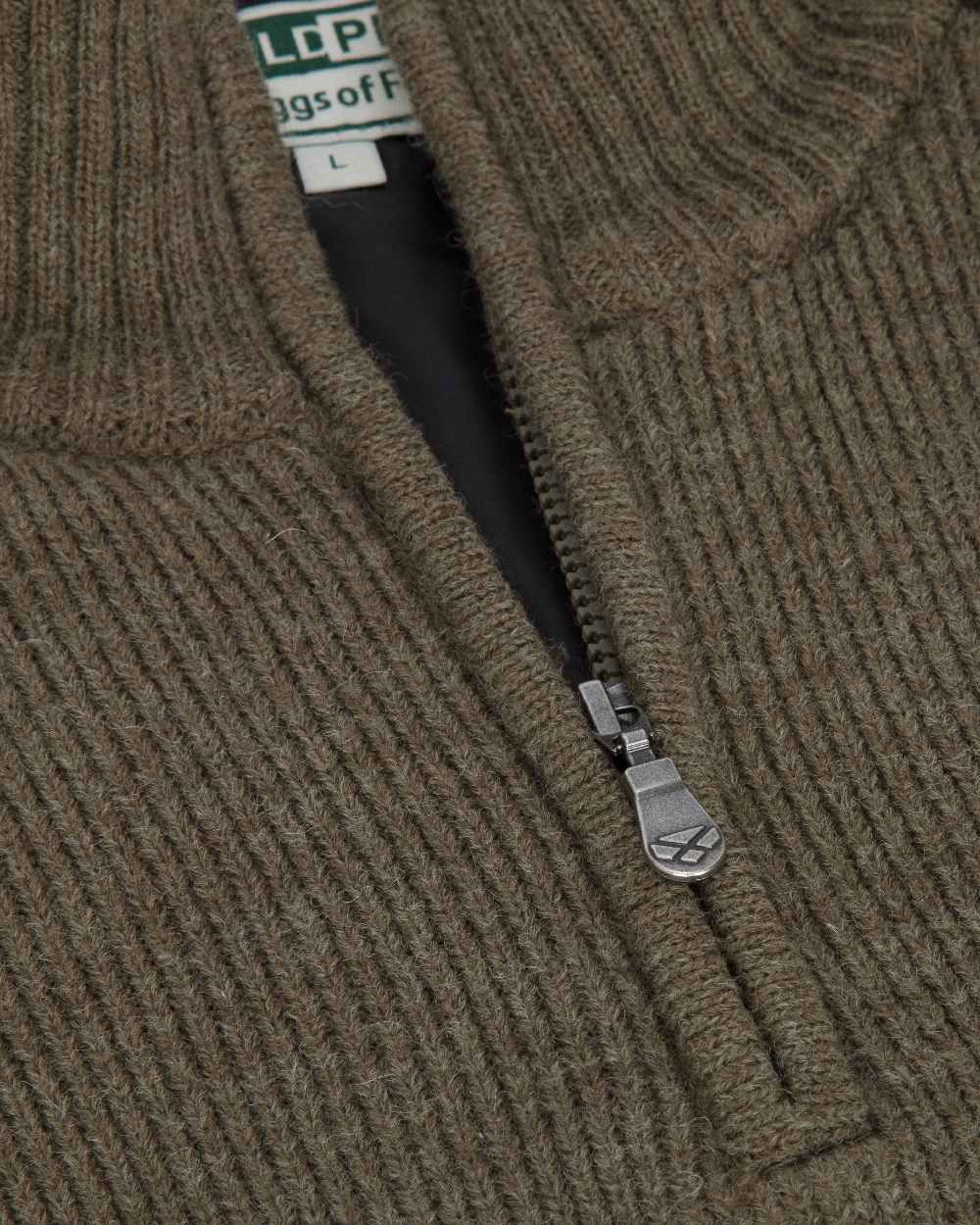 Meadow Green Coloured Hoggs of Fife Hebrides II Quarter Zip Windproof Pullover on white background #colour_meadow-green