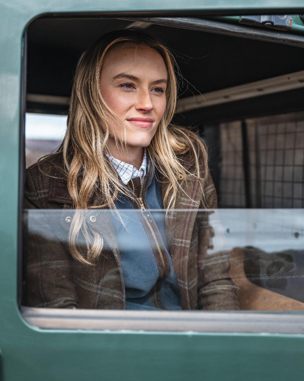 Bracken Tweed Coloured Hoggs of Fife Musselburgh Tweed Field Coat on car background #colour_bracken-tweed