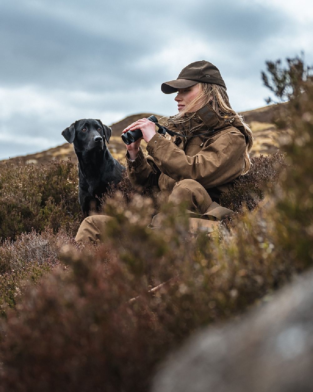 Field Green Coloured Hoggs of Fife Rannoch Ladies Hunting Jacket on sky background #colour_field-green