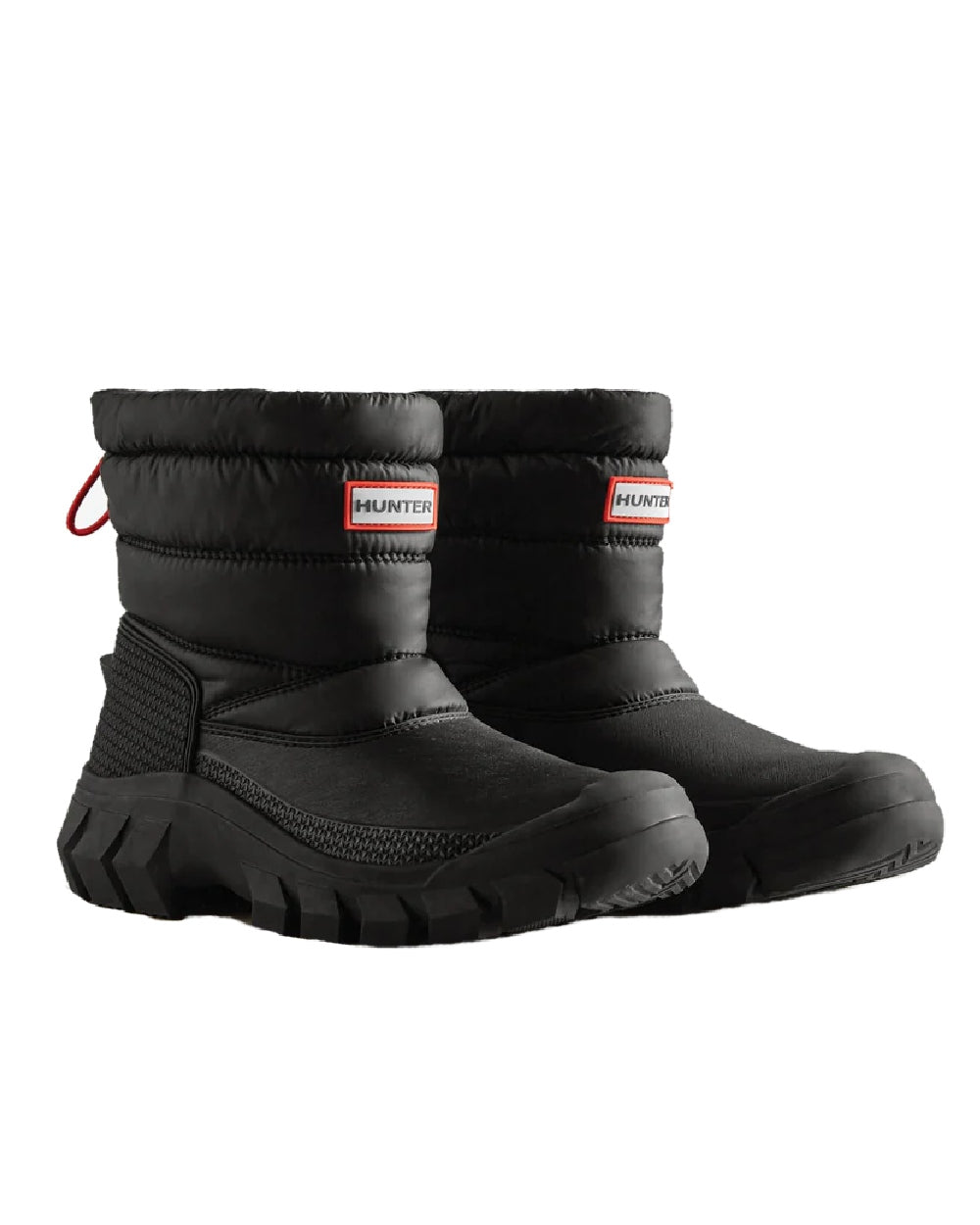Black coloured Hunter Womens Intrepid Short Snow Boots on white background #colour_black