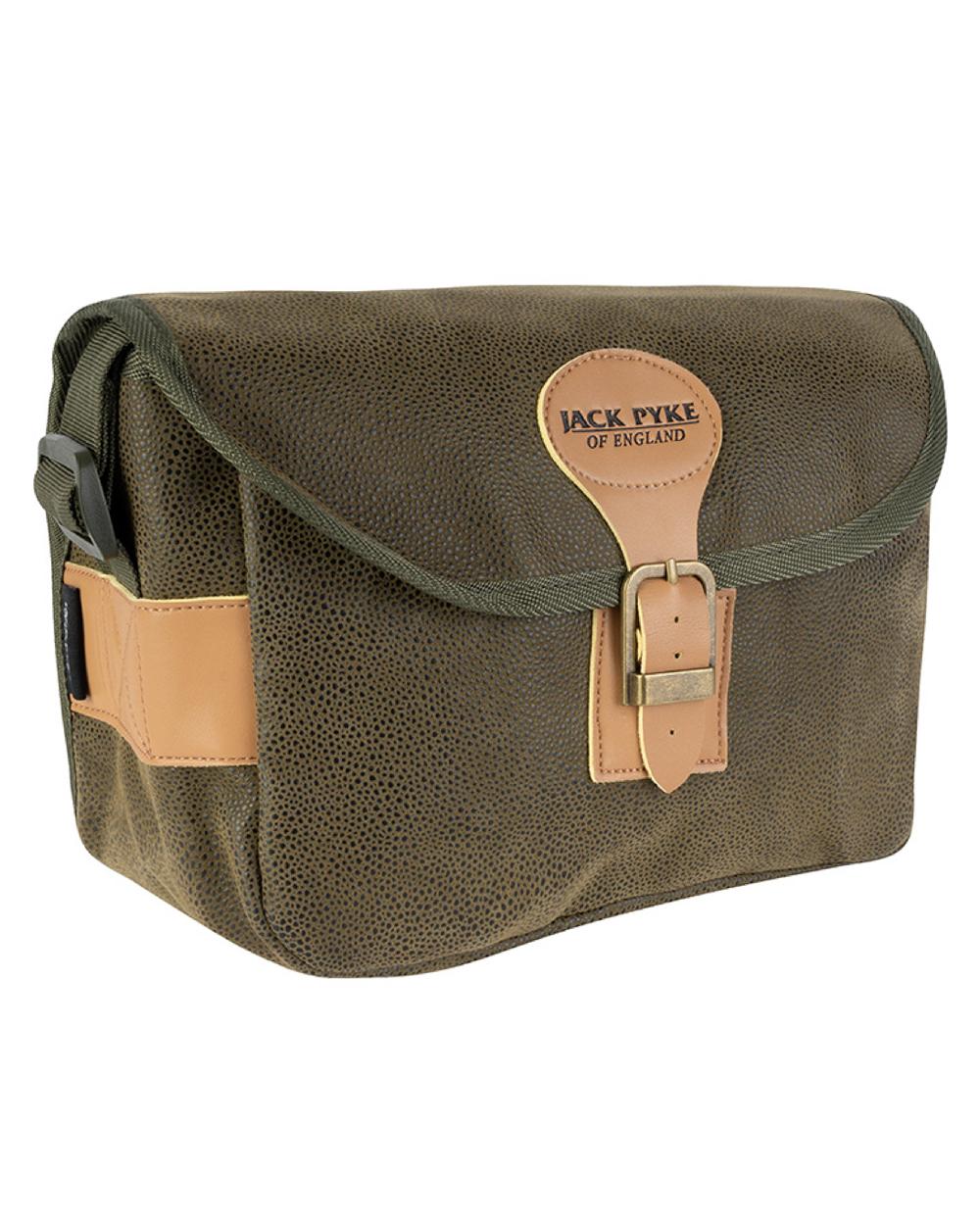 Green coloured Jack Pyke Duotex Cartridge Bag on white background #colour_green