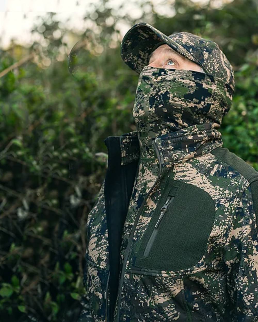 Digicam coloured Jack Pyke Roll Neck Top Evo on forest background #colour_digicam