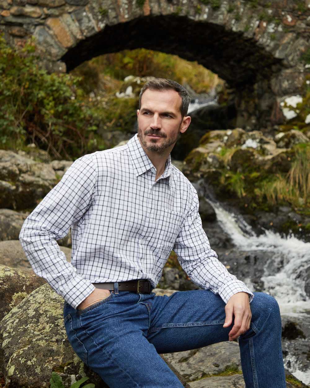 Deep Forest Smokey Olive coloured Ridgeline Mens Sedgebrook Shirt on stream background #colour_deep-forest-smokey-olive