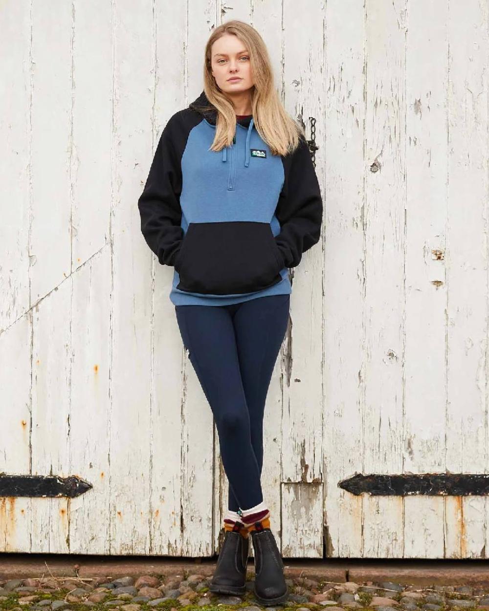 Navy coloured Ridgeline Womens Infinity Leggings on stable background #colour_navy
