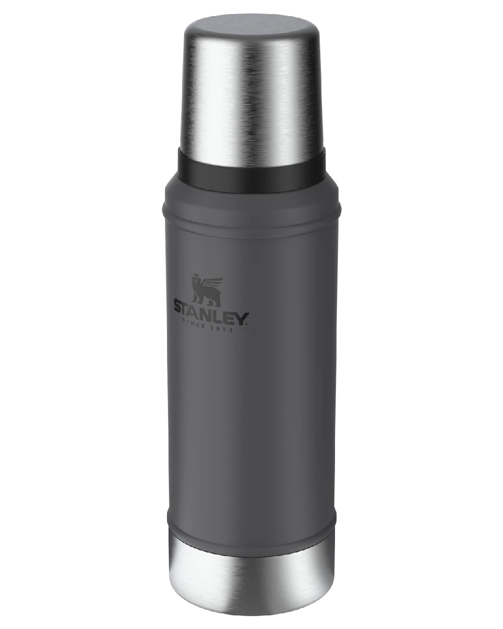 Charcoal coloured Stanley Classic Legendary Bottle 0.75L on white background #colour_charcoal