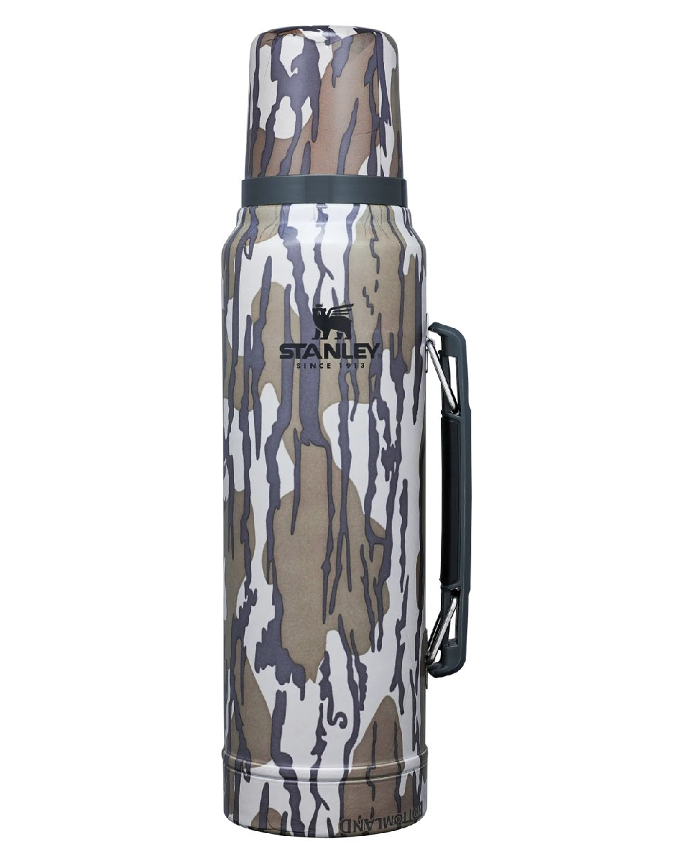Mossy Oak Bottomland coloured Stanley Classic Legendary Bottle 1.0L on white background #colour_mossy-oak-bottomland