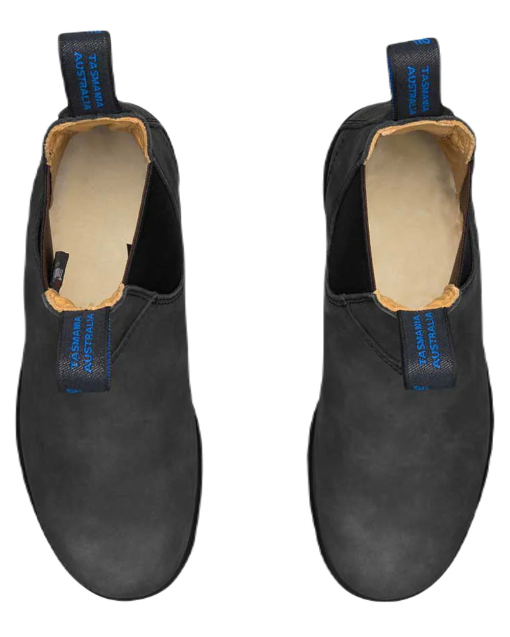 Rustic Black Coloured Blundstone 1478 Rustic Black Leather Chelsea Boots On A White Background #colour_rustic-black
