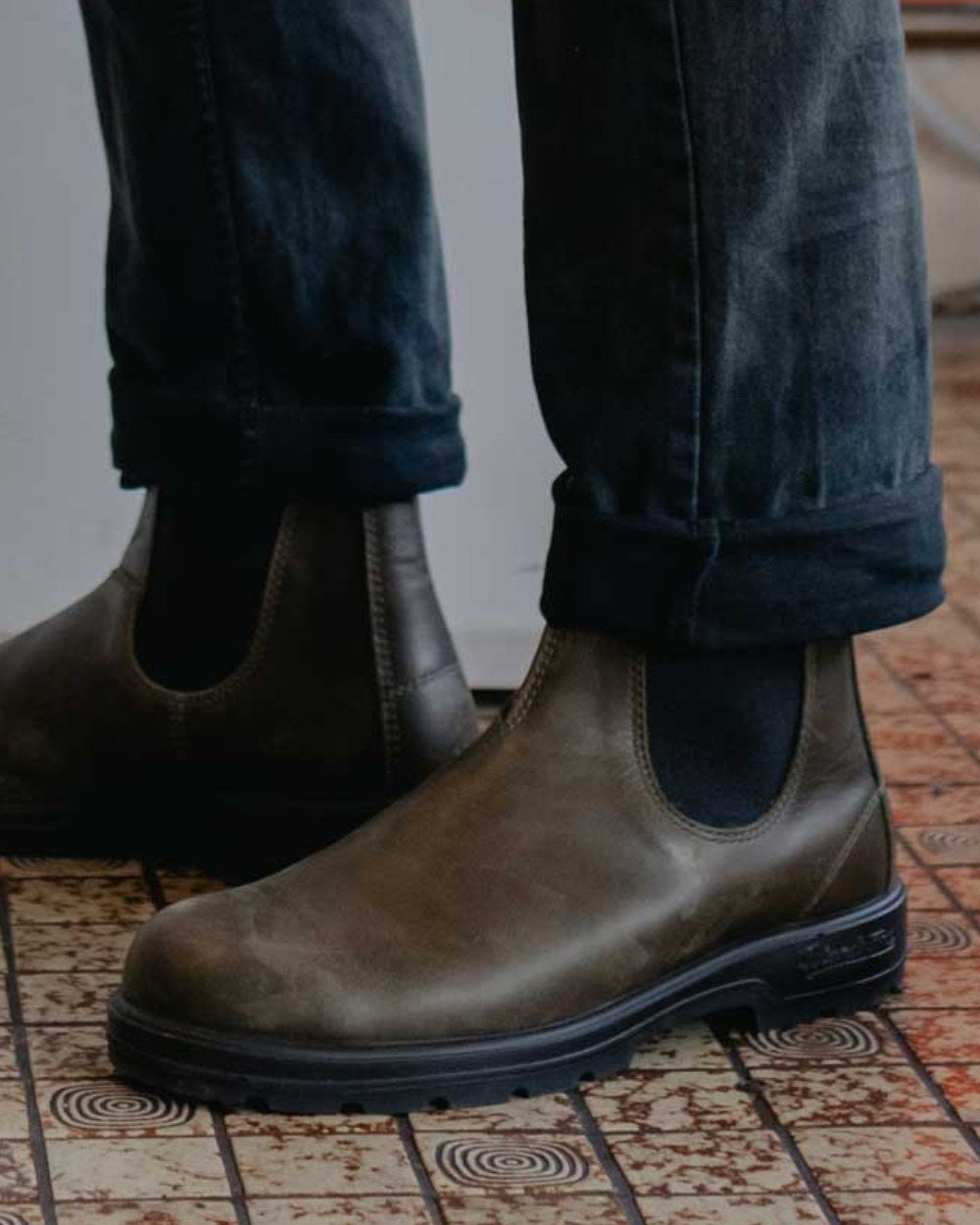 Dark Green Coloured Blundstone 2052 Dark Green Leather Chelsea Boots On A Floor Background #colour_dark-green