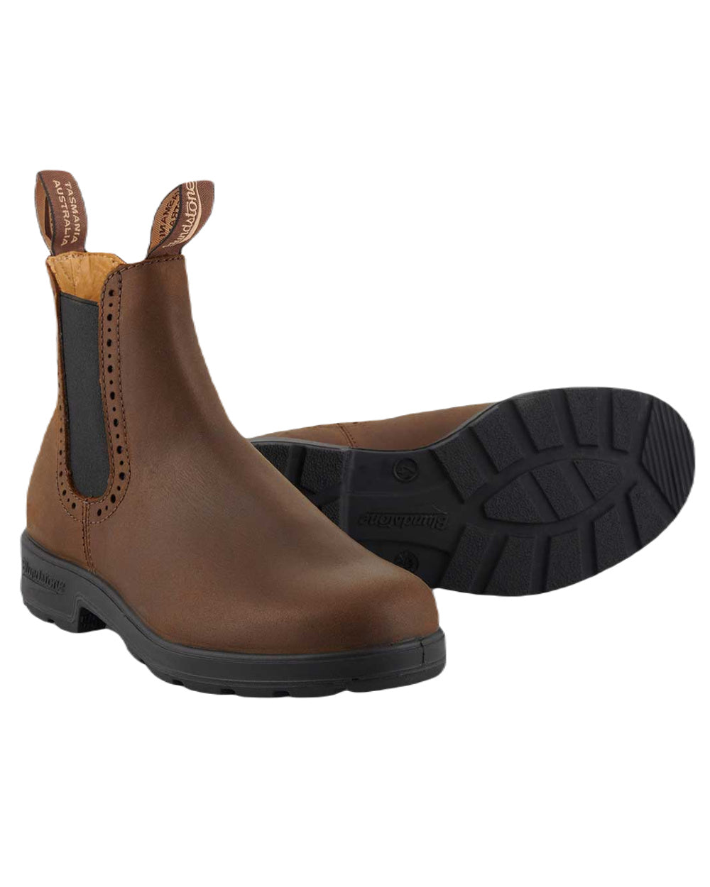 Antique Brown Coloured Blundstone Womens 2151 Antique Brown Leather Chelsea Boots On A White Background #colour_antique-brown