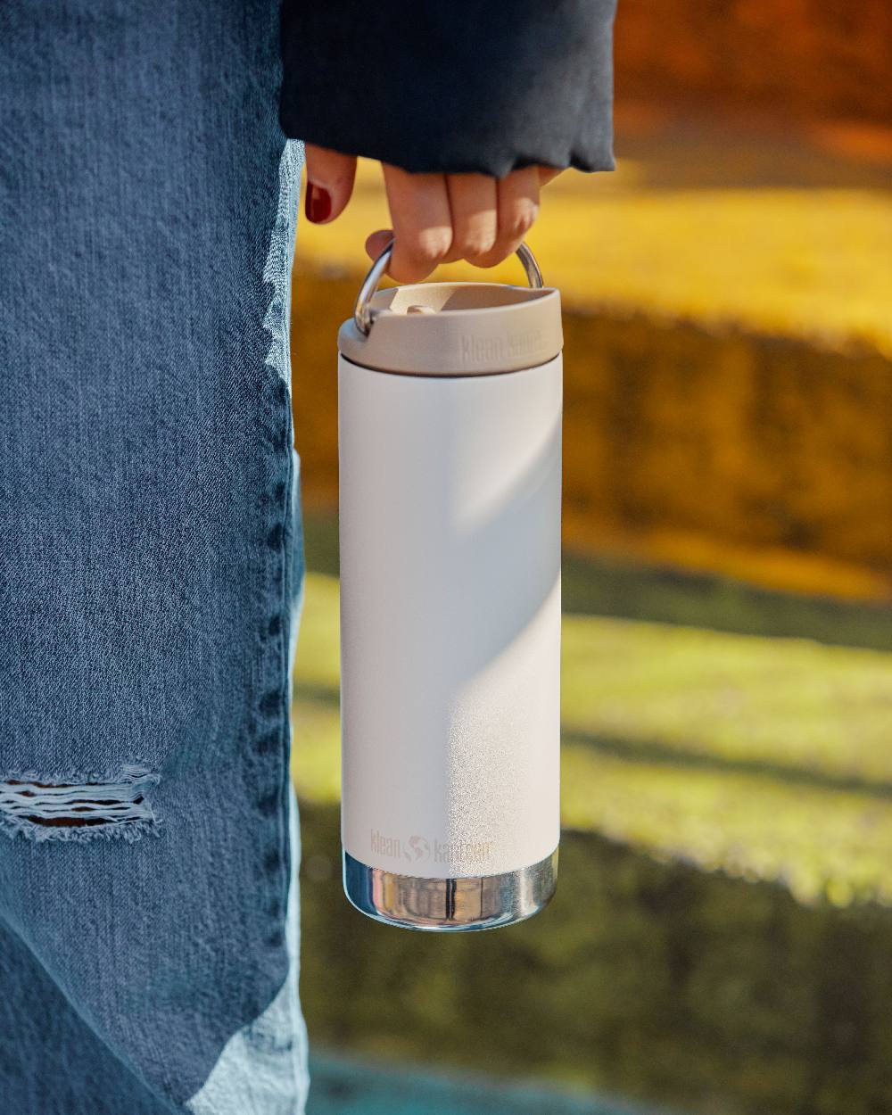 Tofu Coloured Klean Kanteen Insulated TKWide With Cafe Cap On A Lake Background #colour_tofu