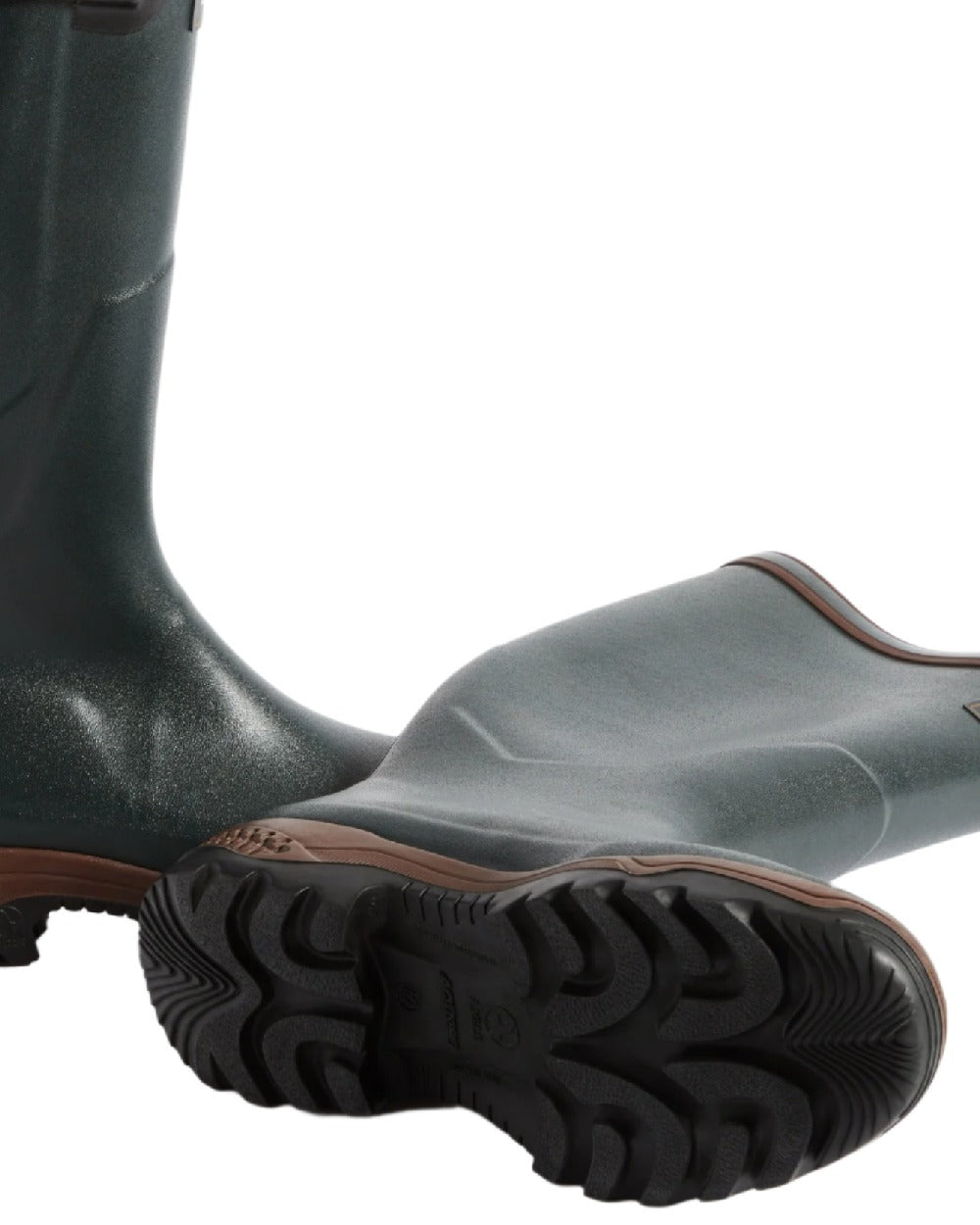 Bronze coloured Aigle Parcours 2 Vario Wellington Boots on white background #colour_bronze