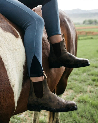 Rustic Brown coloured Blundstone 1306 Rustic Brown Chelsea Boots on horse background #colour_rustic-brown