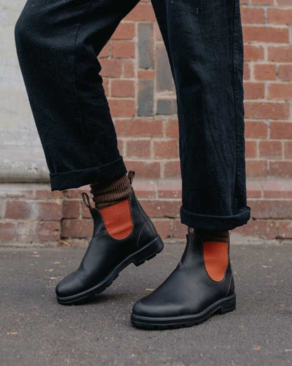Brown Terracotta coloured Blundstone 1918 Brown Terracotta Chelsea Boots on street background #colour_brown-terracotta