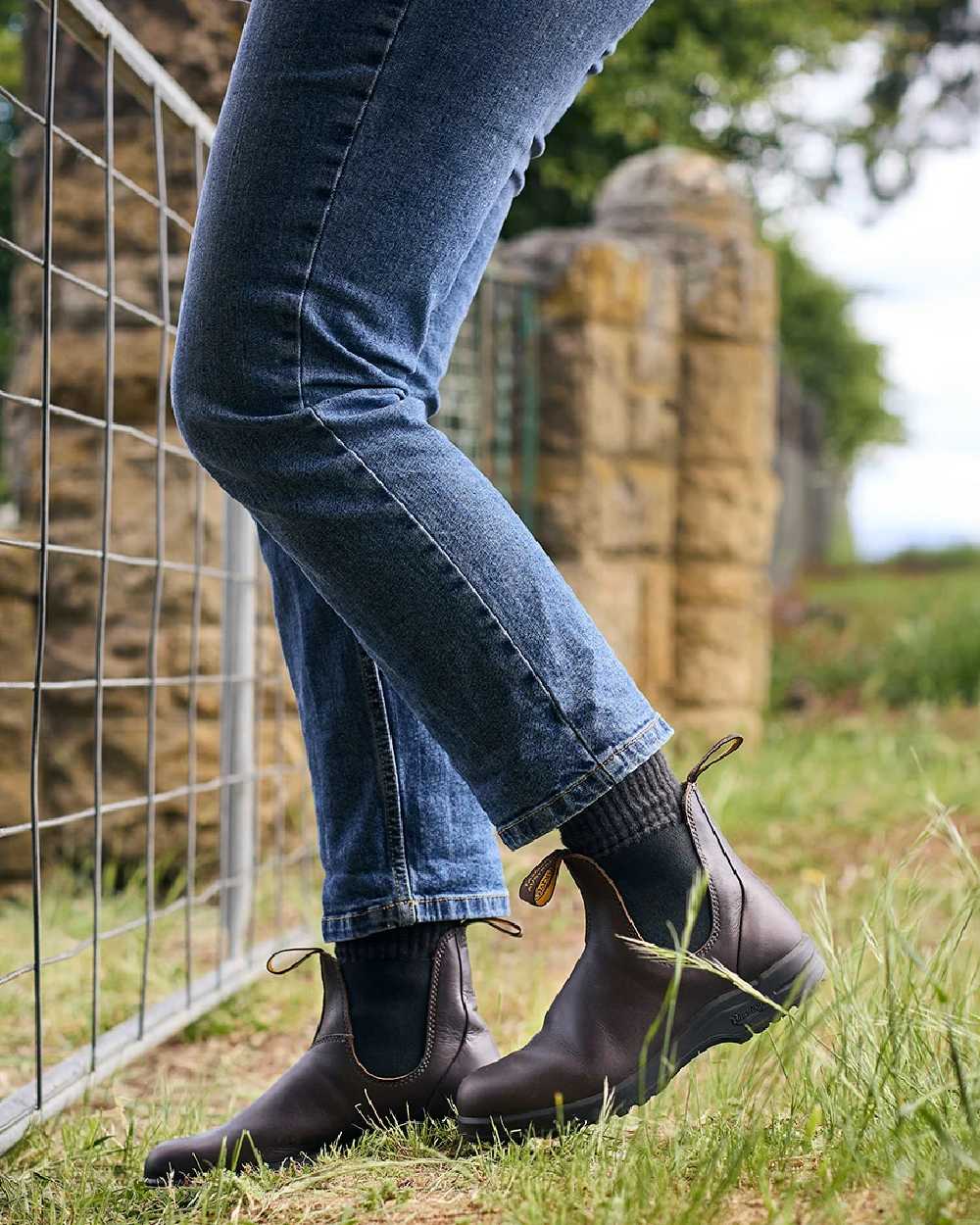 Cocoa Brown Coloured Blundstone 2057 Cocoa Brown Chelsea Boots on  outdoor background #colour_cocoa-brown