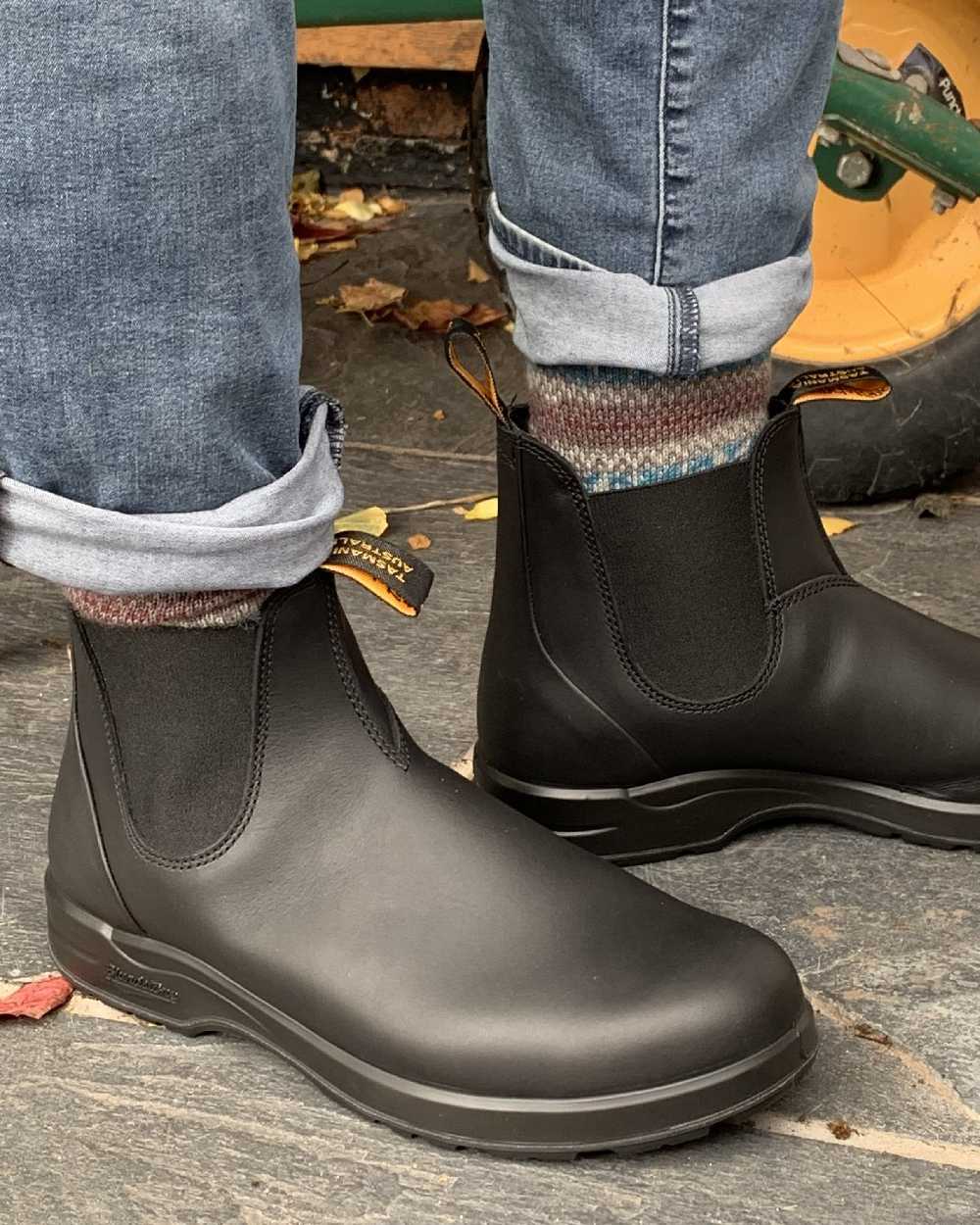 Black Coloured Blundstone 2058 Black Chelsea Boots on outdoor background #colour_black