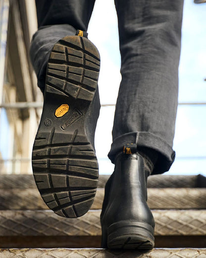 Black Coloured Blundstone 2058 Black Chelsea Boots on outdoor background #colour_black