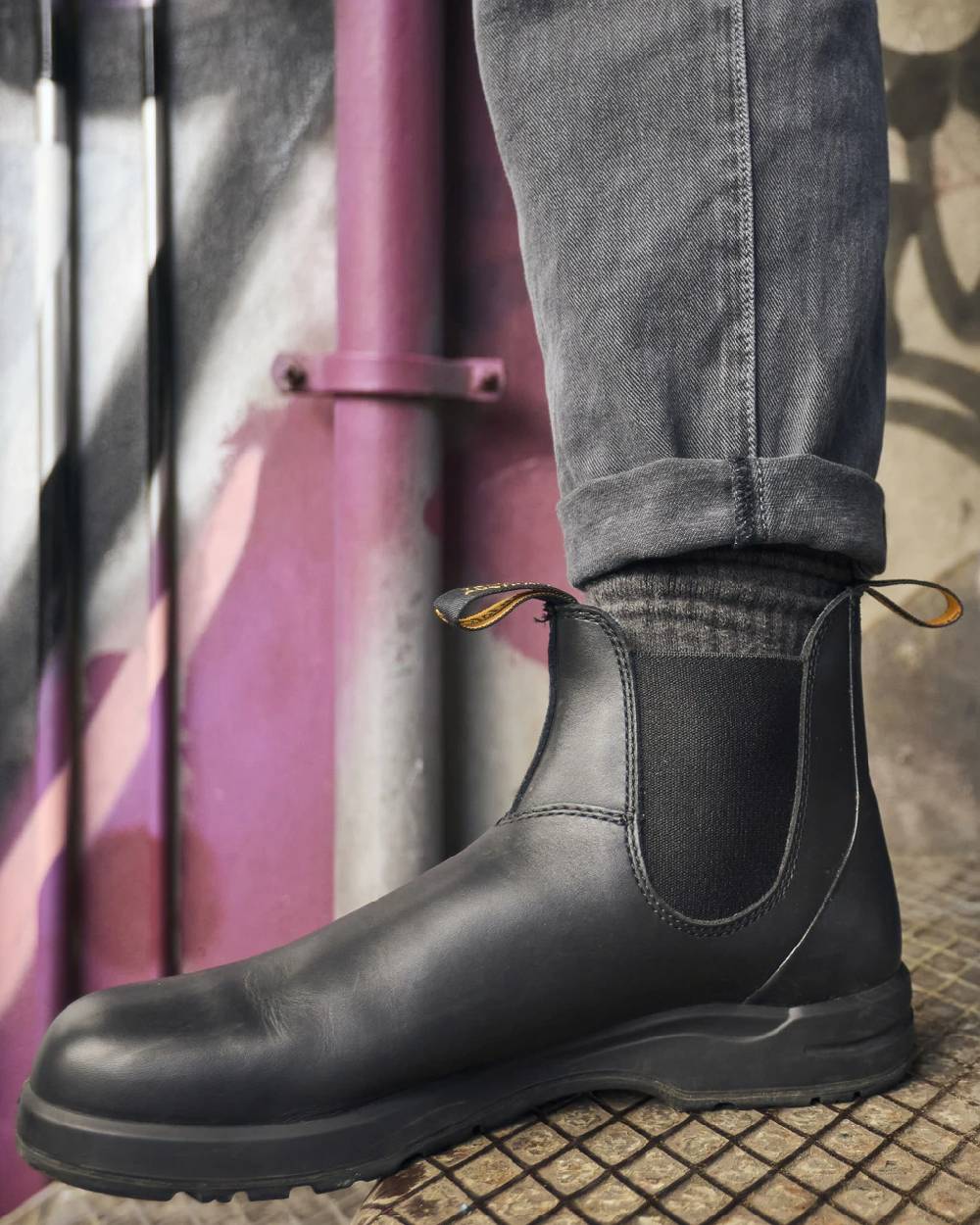 Black Coloured Blundstone 2058 Black Chelsea Boots on outdoor background #colour_black