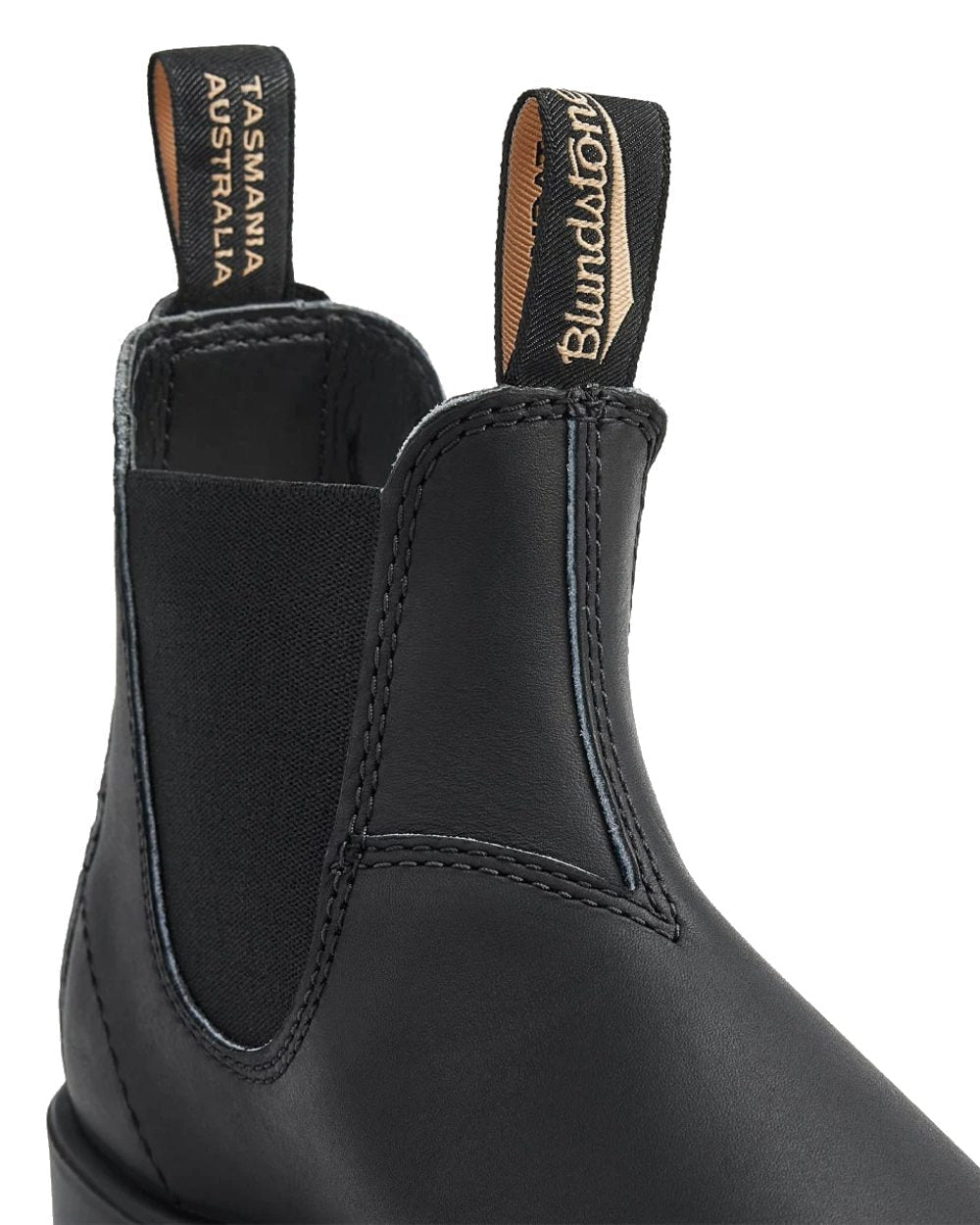 Black coloured Blundstone 510 Original Voltan Black Leather Boots on white background #colour_black