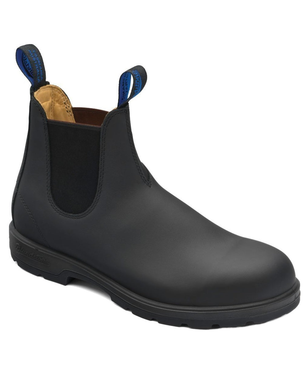 Black coloured Blundstone 566 Thermal Leather Chelsea Boots on white background #colour_black